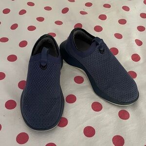 allbirds Women's Slip-On Knit Sneakers in Navy